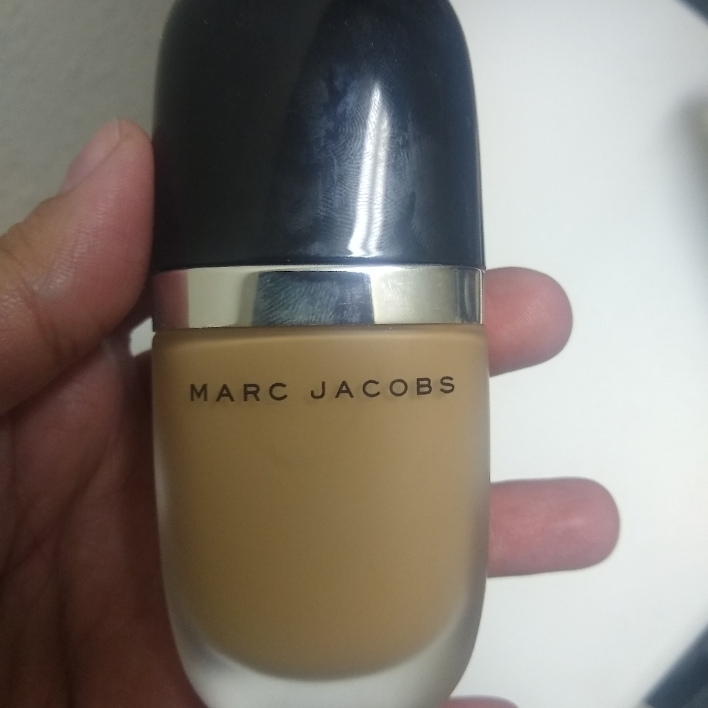 Marc Jacobs Genius Gel Golden Deep 46